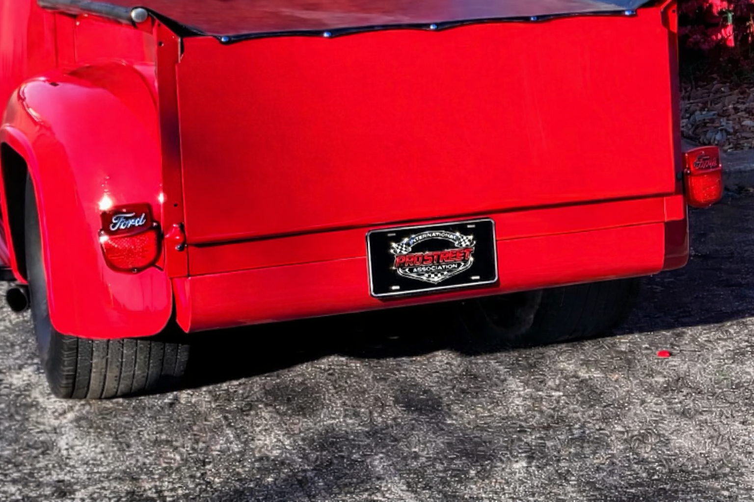 Official Black IPSA Plate thumbnail 2